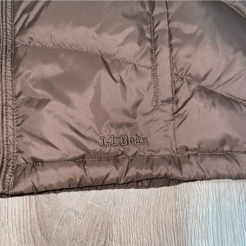 L.L Bean puffer jacket goose down med - Picture 2 of 4